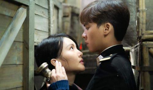 天涯爆料金晨李易峰视频,揭秘娱乐圈幕后真相  第2张